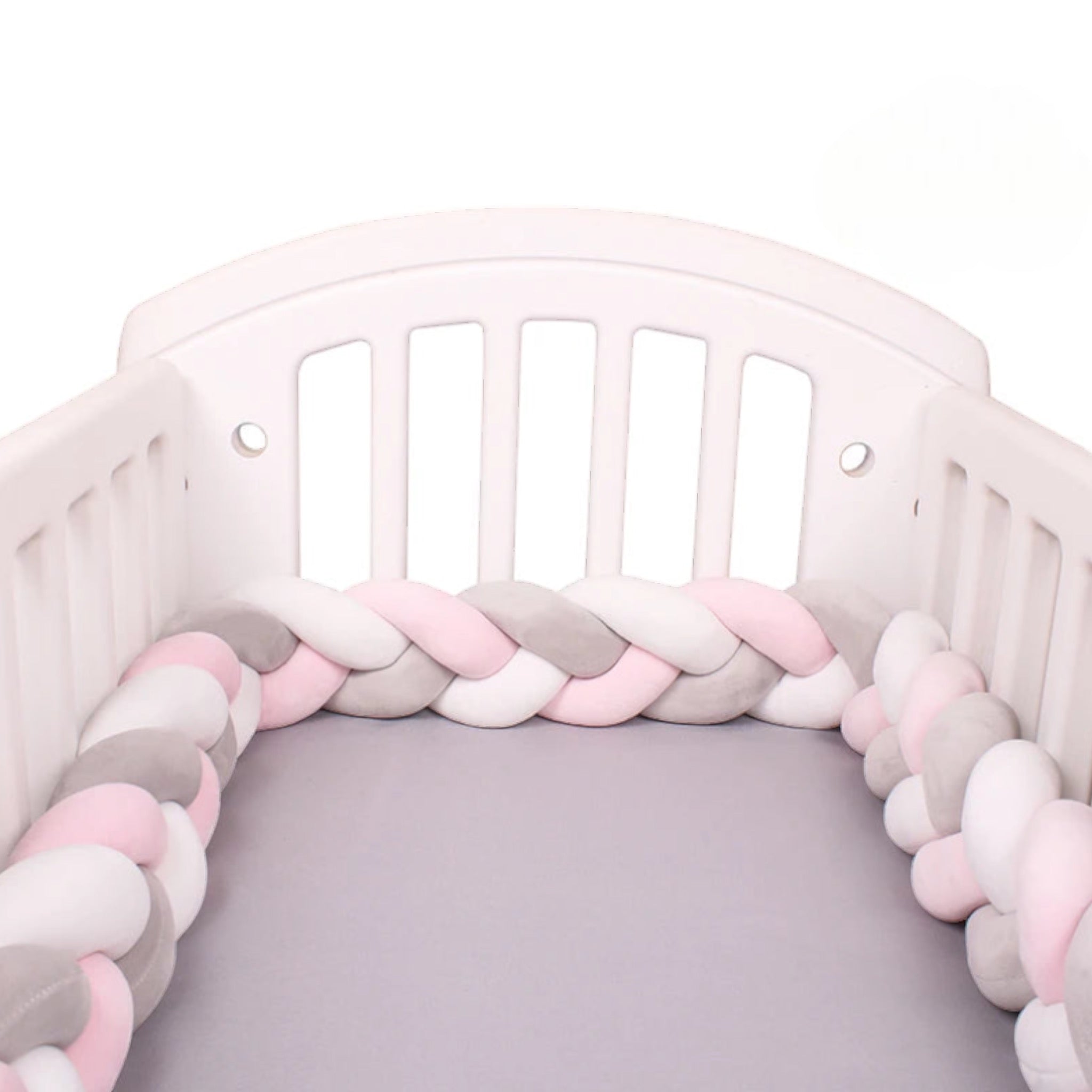 Cute Knot Crib Protector