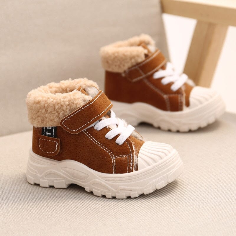 Winter Wonder Boots Baby Boujee Coffee 4.7" (12cm) 